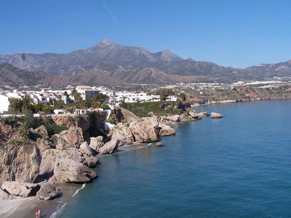 Apartamentos Plaza Nerja Exterior foto