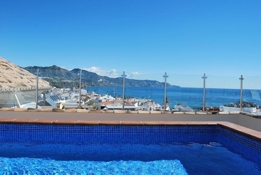 Apartamentos Plaza Nerja Exterior foto