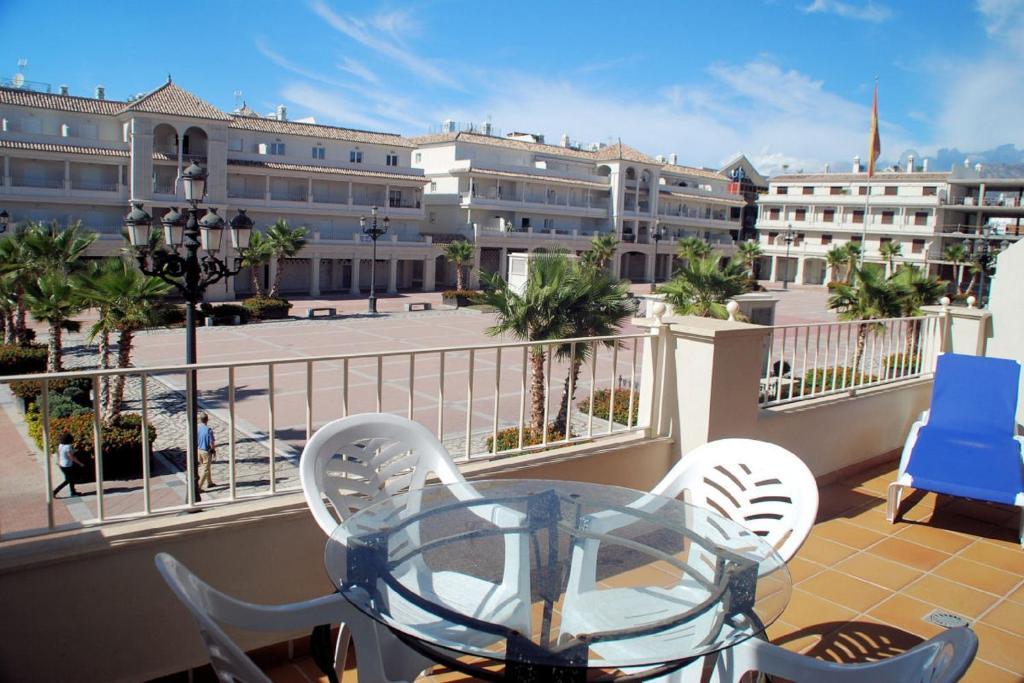 Apartamentos Plaza Nerja Zimmer foto